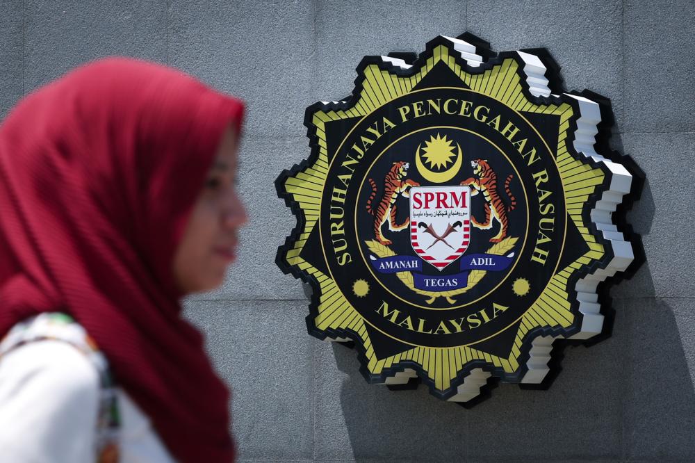 Macc To Request Interpols Help To Track Muhyiddins Son In Law Nestia