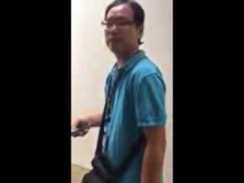 Singaporean confronts Cisco officer who give summons without wearing uniform!