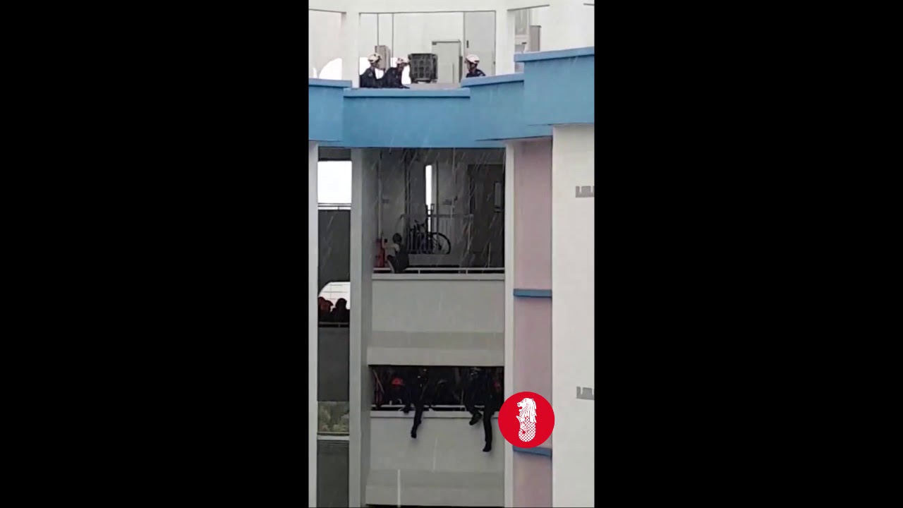 SCDF rescuing a suicidal woman from the HDB, good job!