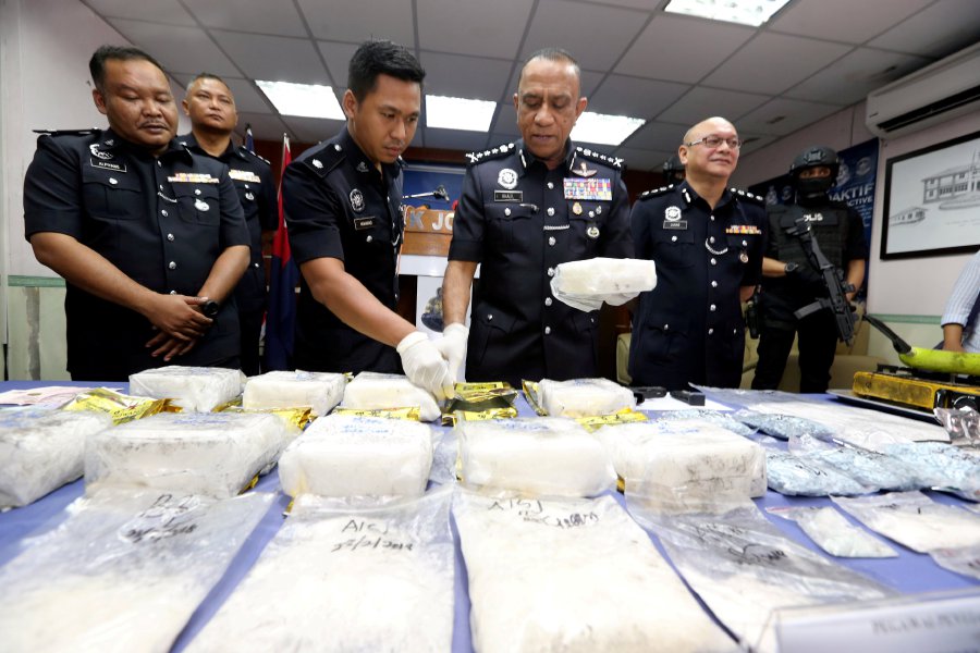 Malaysian, Singapore police bust international drug syndicate