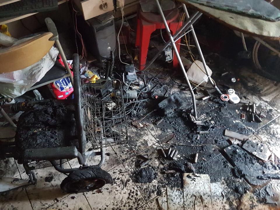 Fire caused by charging PMD put out by off-duty SCDF officer!