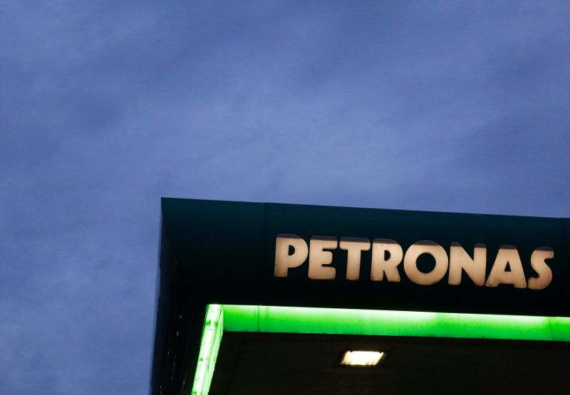 Sarawak CM pledges to make Petronas pay 5pc sales tax on petroleum products
