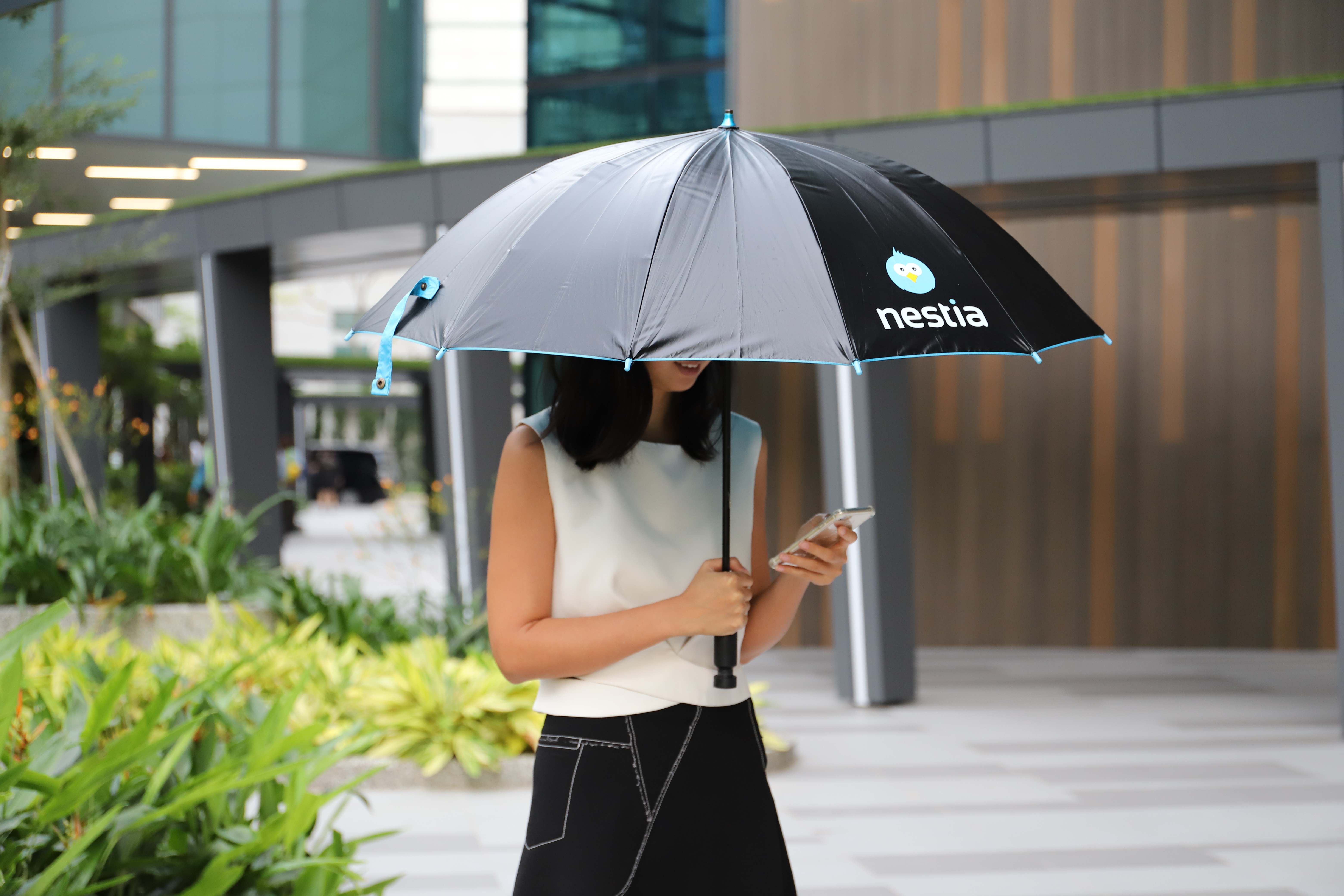 Nestia’s Shared Umbrellas is FREE during rainy season