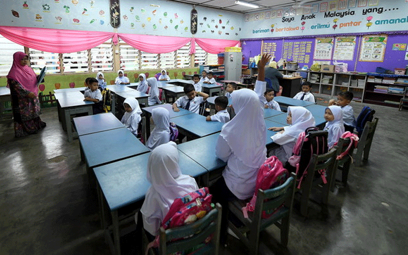 Peer pressure makes tudungs the norm in schools