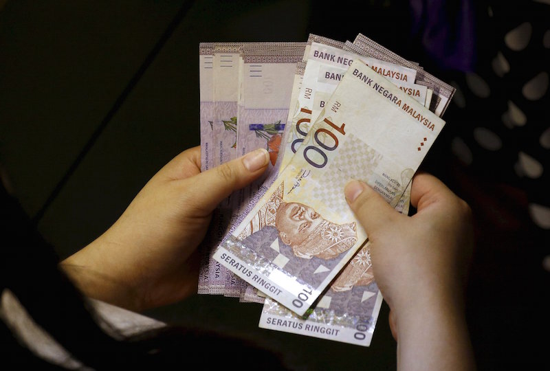 In Kuantan, love-struck woman wipes out RM418,400 of mum’s savings to give to lover in online scam