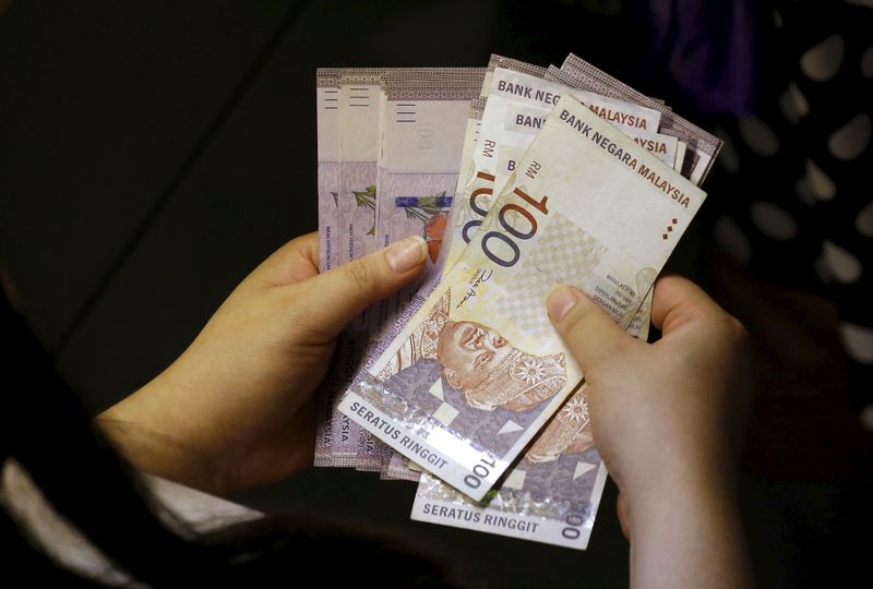 ProjekMM video editor robbed at Dengkil ATM