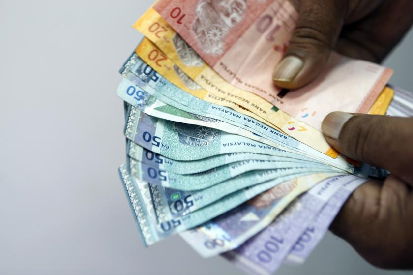 Ringgit to trade on defensive mode against greenback next week