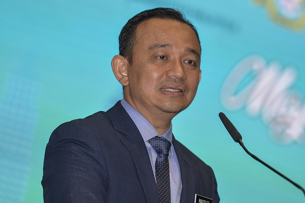 Maszlee: Repair of dilapidated schools nationwide 90pc completed