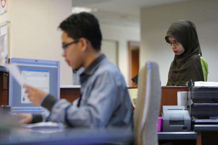 Chief Secretary: Proposed contract scheme does not affect existing civil servants
