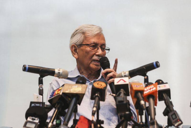 Daim very influential? Well, he’s a consultant, says Dr M