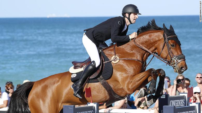 New dad Christian Ahlmann clinches Paris LGCT victory
