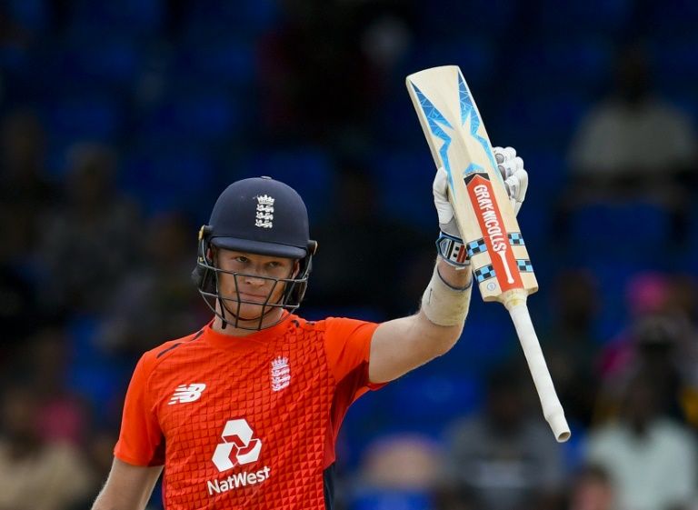 Billings ruled out of England duty after dislocating shoulder