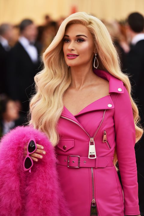 Kacey Musgraves Is a Literal Barbie Doll on the Met Gala Red Carpet