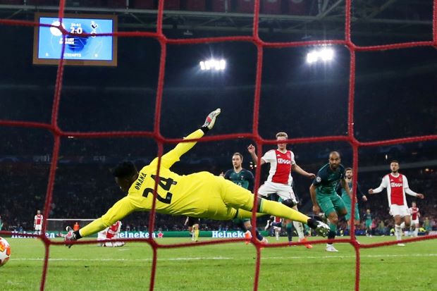 ajax tottenham on line