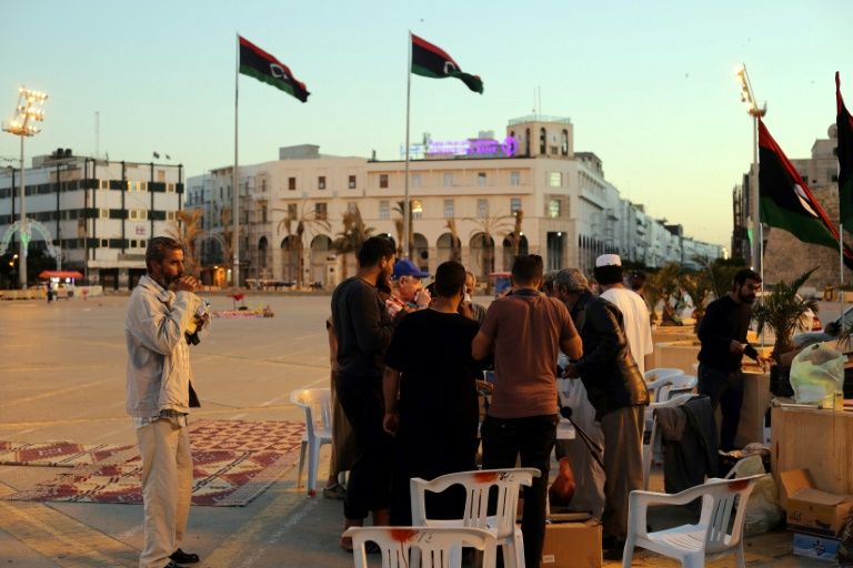 Libyans band together to help Tripoli's displaced