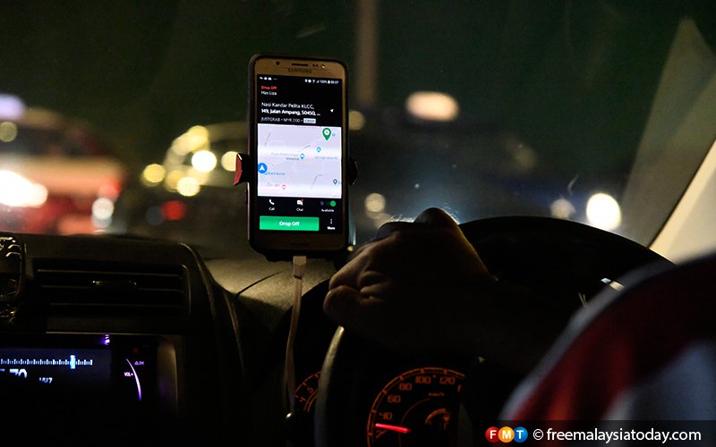 Stern action against e-hailing drivers without PSV licence after Oct 12