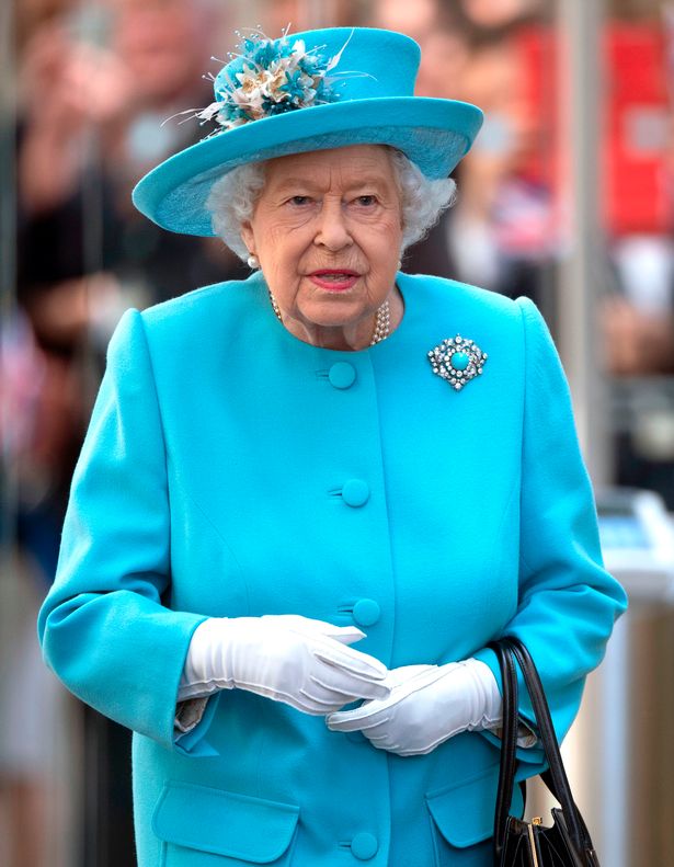 Story behind diamond and turquoise brooch Queen wore for coronavirus TV message