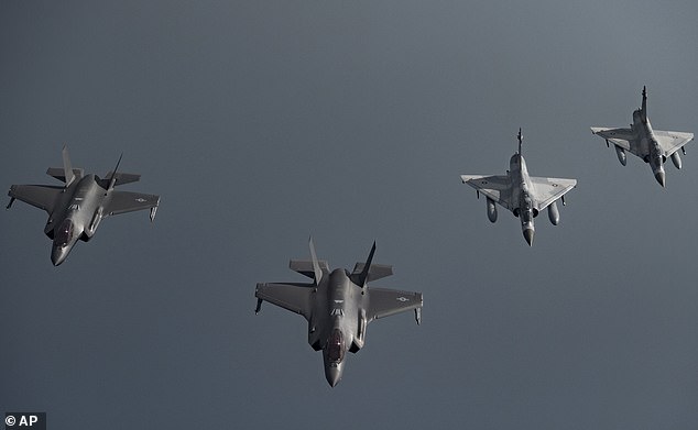 Iran is trying to acquire weapons of mass destruction according to German intelligence report