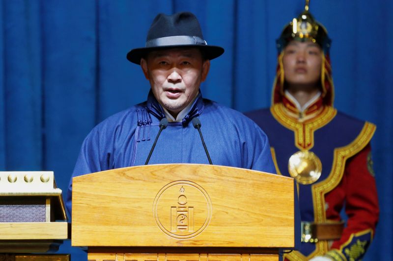 Thousands rally in Mongolia to call for government to step down