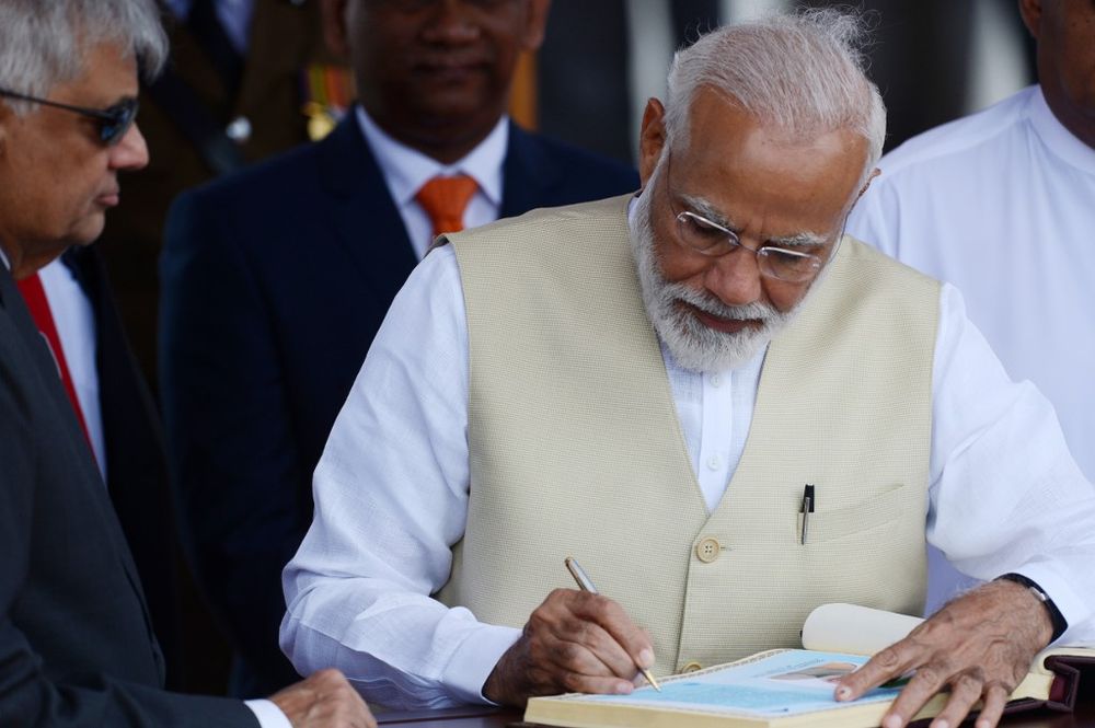 India’s Modi makes unscheduled stop at bombed Sri Lanka church