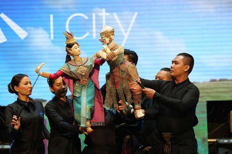 Sultan of Selangor launches new Central i-City shopping centre in Shah Alam