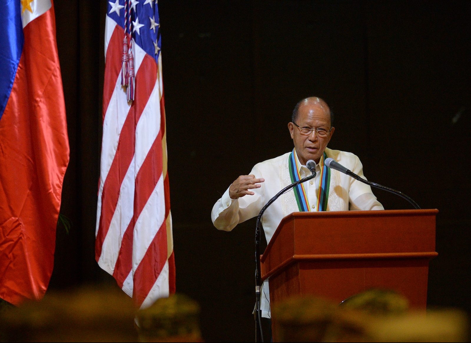 Duterte looks to boot US troops from Philippines
