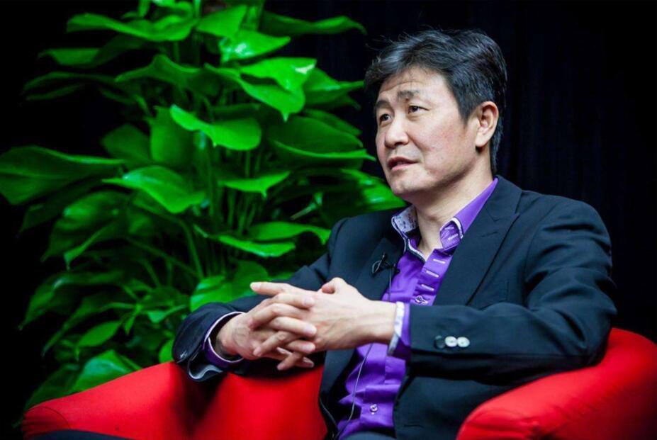 亚洲第一前锋变中国足球首富！曝郝海东拥11家公司身价超10亿