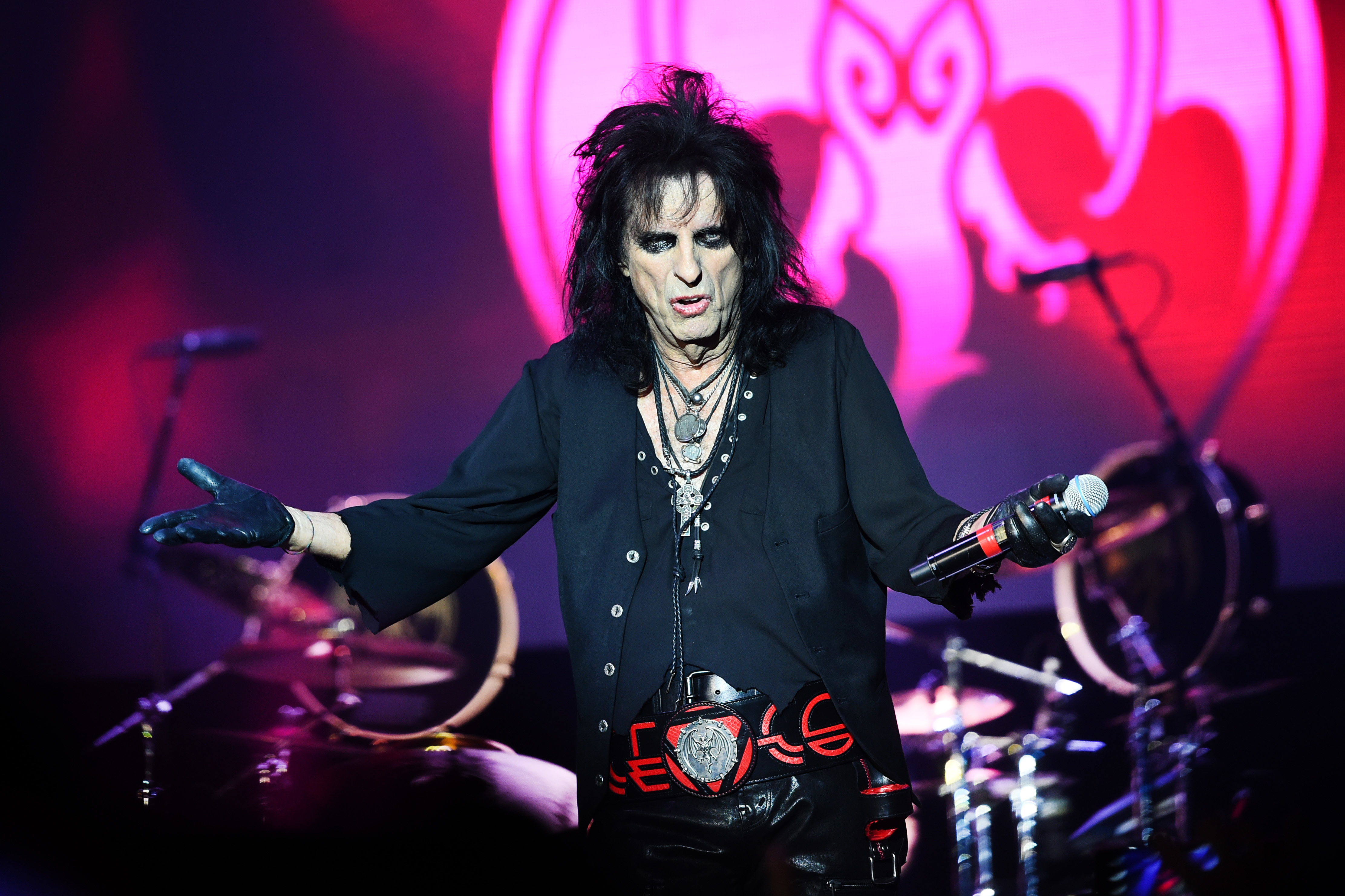 Alice Cooper Reveals Death Pact He Has With Wife Of 43 Years