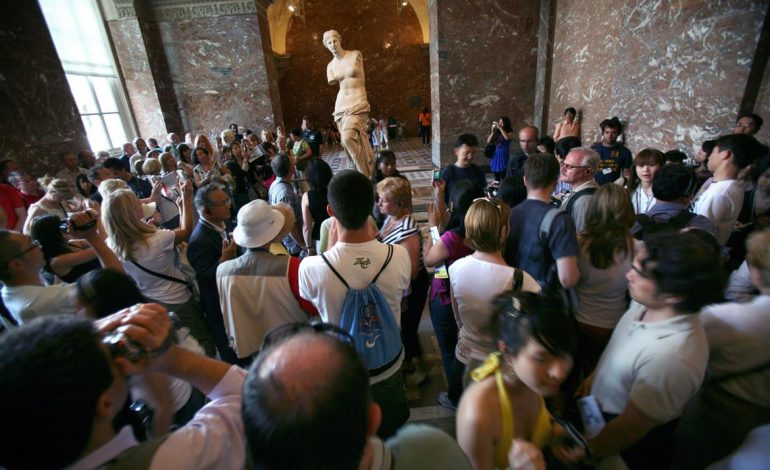 Venus de Milo to get an extra whiff of glamour