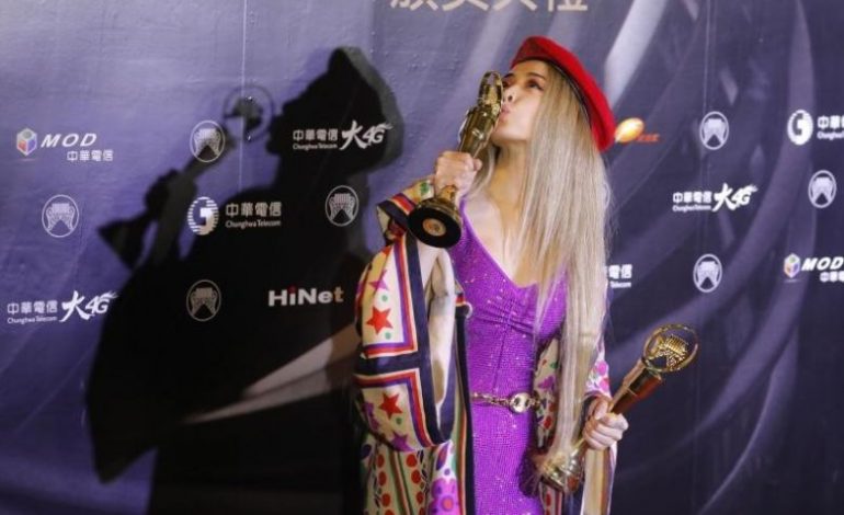 Jolin Tsai blasts media for report focusing on her breasts