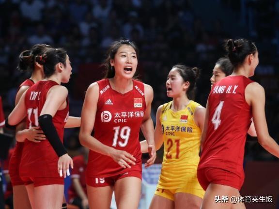 中国女排爆冷灭意大利晋级！安家杰激活她疯取18分，郎平可以重用