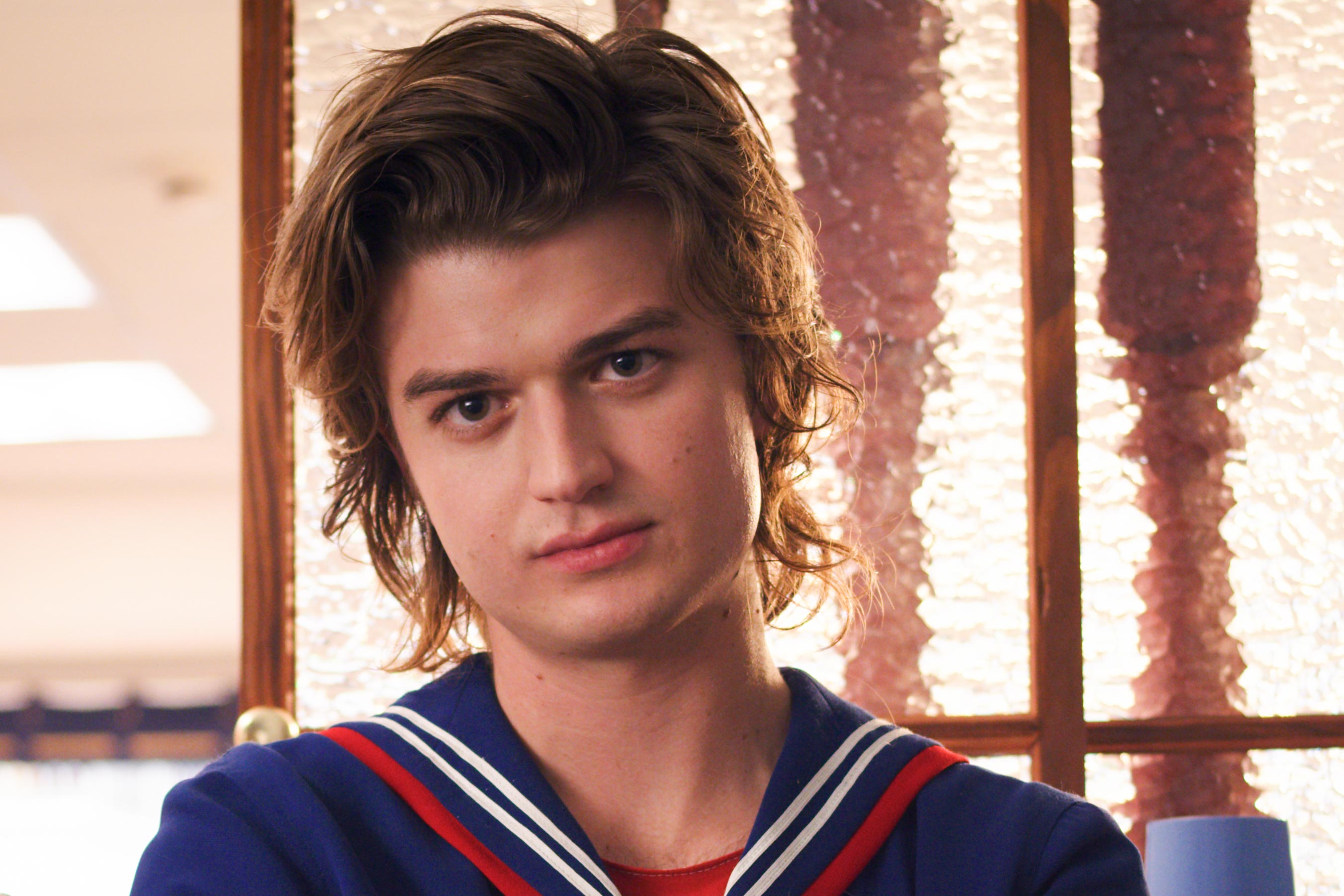Joe Keery on Steve the hero and Robin's secret in Stranger Things 3