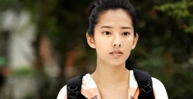 还记得《篮球火》里的女教练李赢吗？她现在长这样
