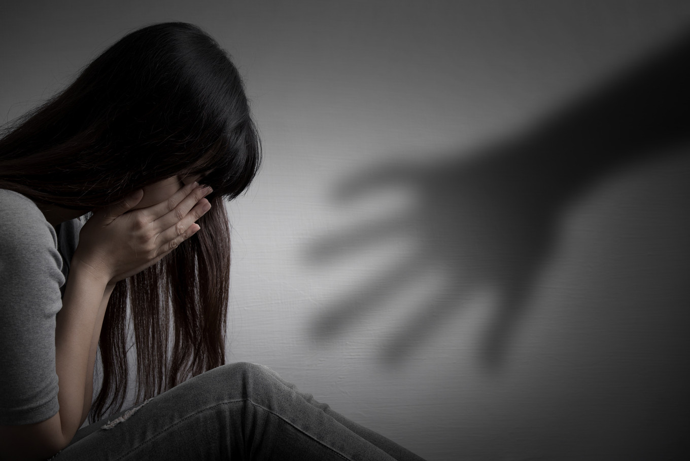 Suspected sex abuser released after victim settles out of court