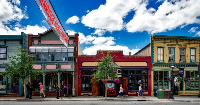 Your Childhood Hometown Is Still Home Even After You Leave