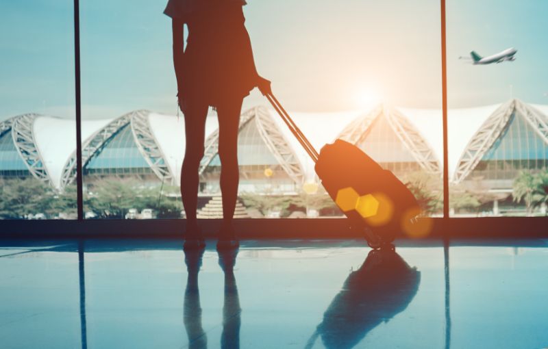 Airline issues an apology after telling doctor to 'cover up' her 'inappropriate' summer outfit with a blanket