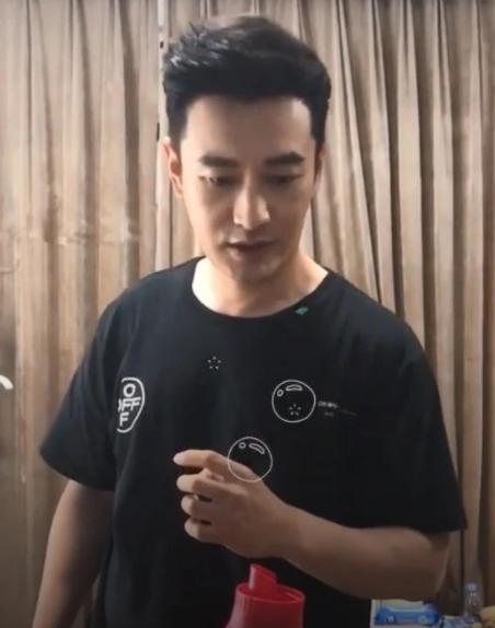 有种“整容”叫黄晓明发福，近照几乎认不出，网友：经历了什么
