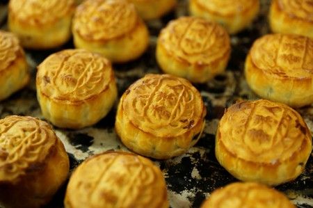 Customers over the moon with messages on Hong Kong cakes