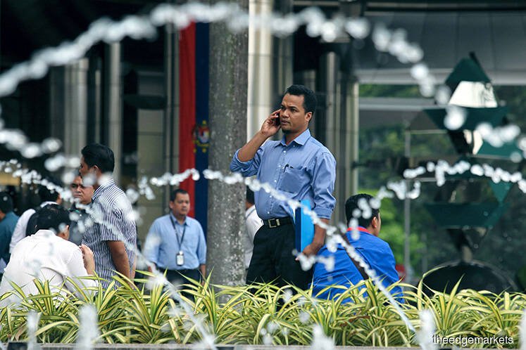 Malaysia labour participation down at 68.5% in July 2019