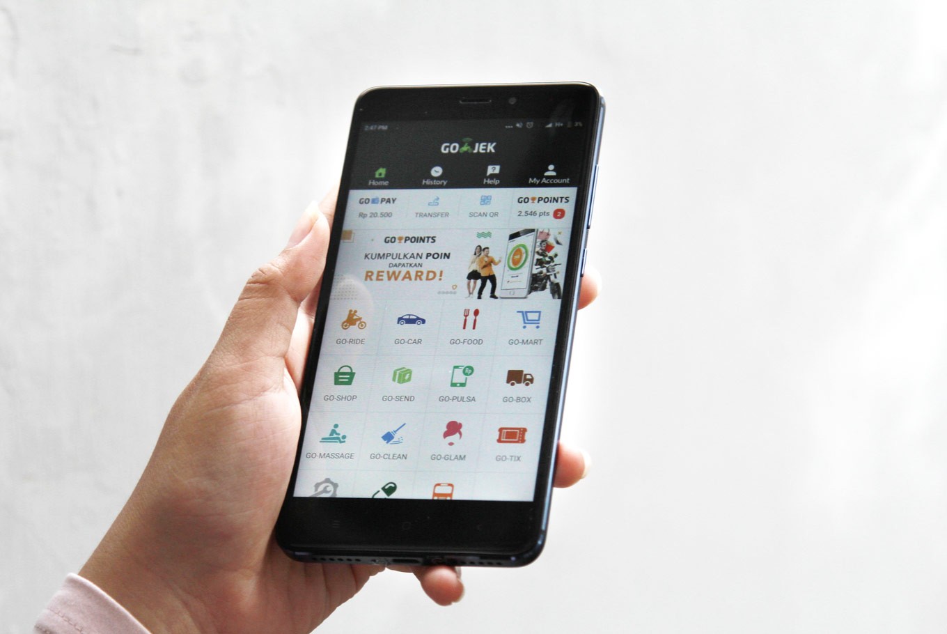 Once a joke, now a reality: School accepts GoPay for enrollment fee payment