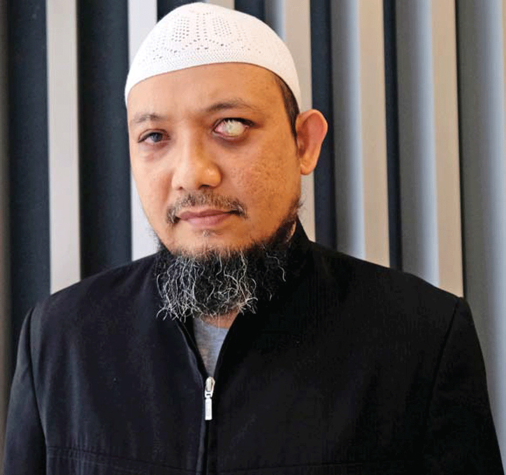 Police question Novel Baswedan in acid attack case