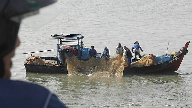 Mahathir Wants Fishermen To Increase Catch To Reduce Foreign Poachers Nestia