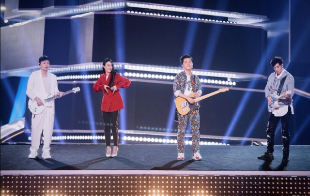 “小梁博”惊现《中国好声音》舞台，声音里的愤怒收获导师们狂赞
