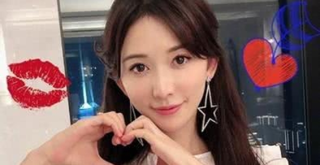 林志玲婚后现身宽松衣裙藏不住圆肚，台媒爆料其怀上双胞胎
