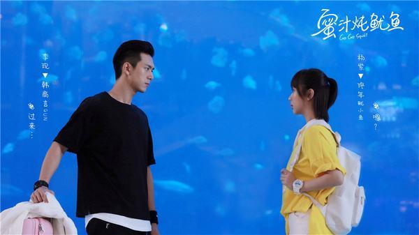 “童颜夫妇”撒糖了！杨紫李现互为对方画像，网友：都是灵魂画手
