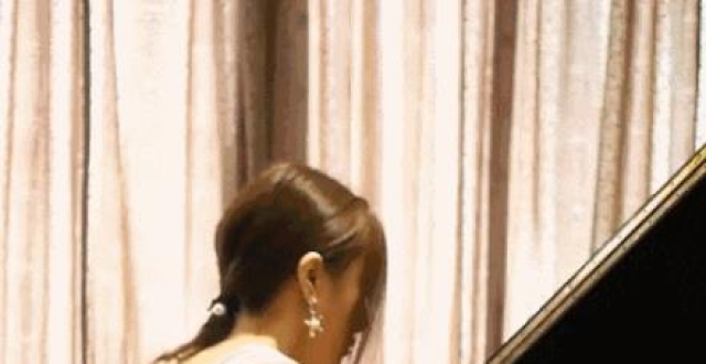 李云迪最美女徒弟，体重仅45公斤，30岁的她身材好到让人羡慕