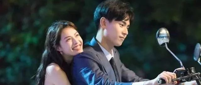 胡一天迎来青春剧，女主还是李现前任，两人同框莫名很有cp感