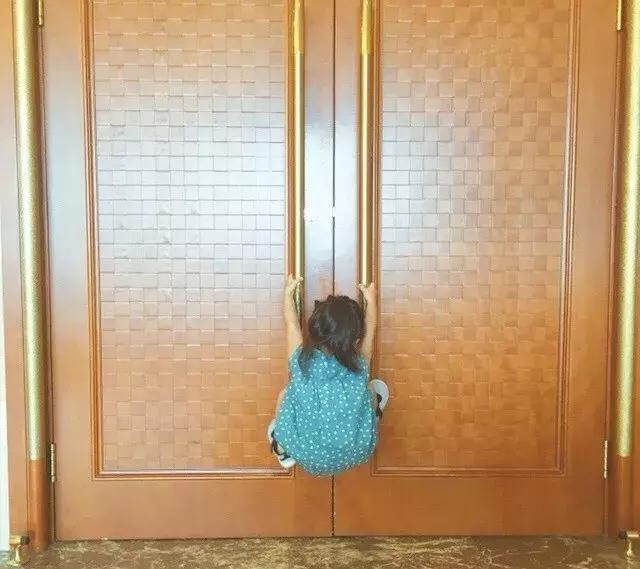 原创 孙俪多会养孩子？撞脸甜馨的小花妹妹生活方式接地气，却多才多艺