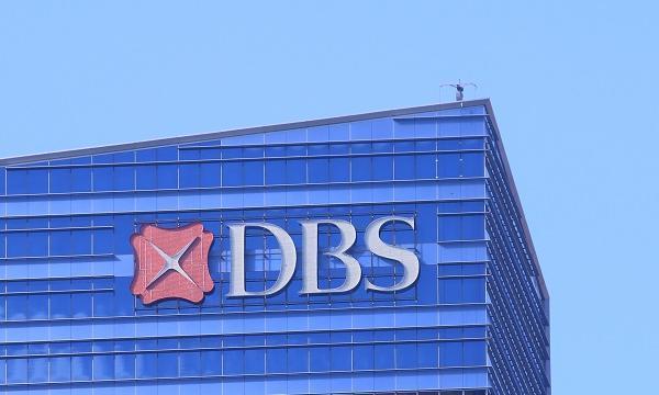 DBS to start closing branches until 4 May