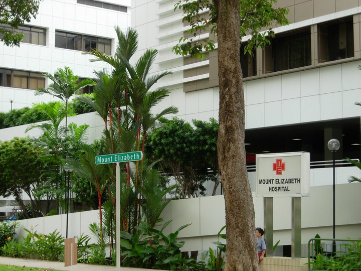 Fire causes evacuation of Mount Elizabeth Hospital staff at Orchard Road